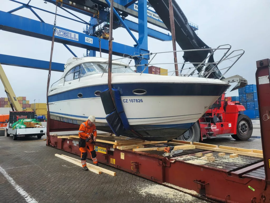 transport container bateau